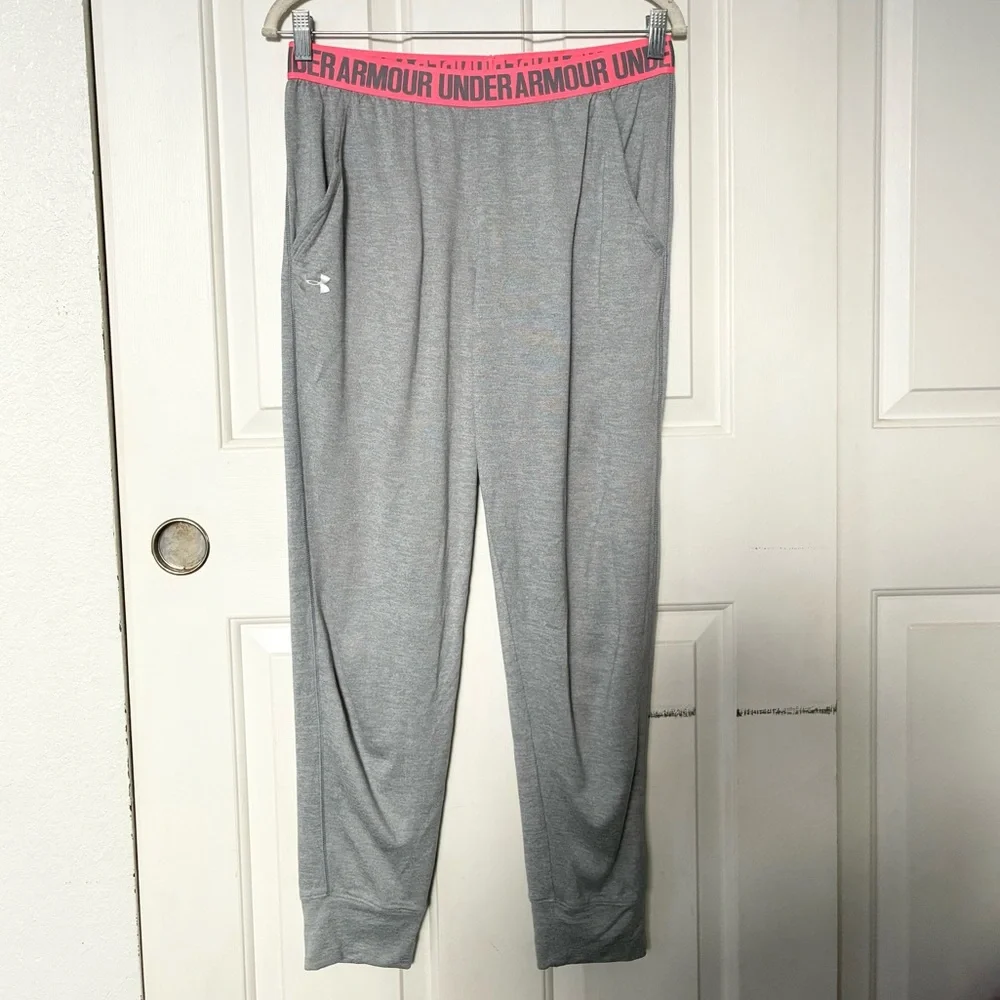 Under Armour Gray Jogger Pants Play Up Twist Pants HeatGear Loose Light Gray